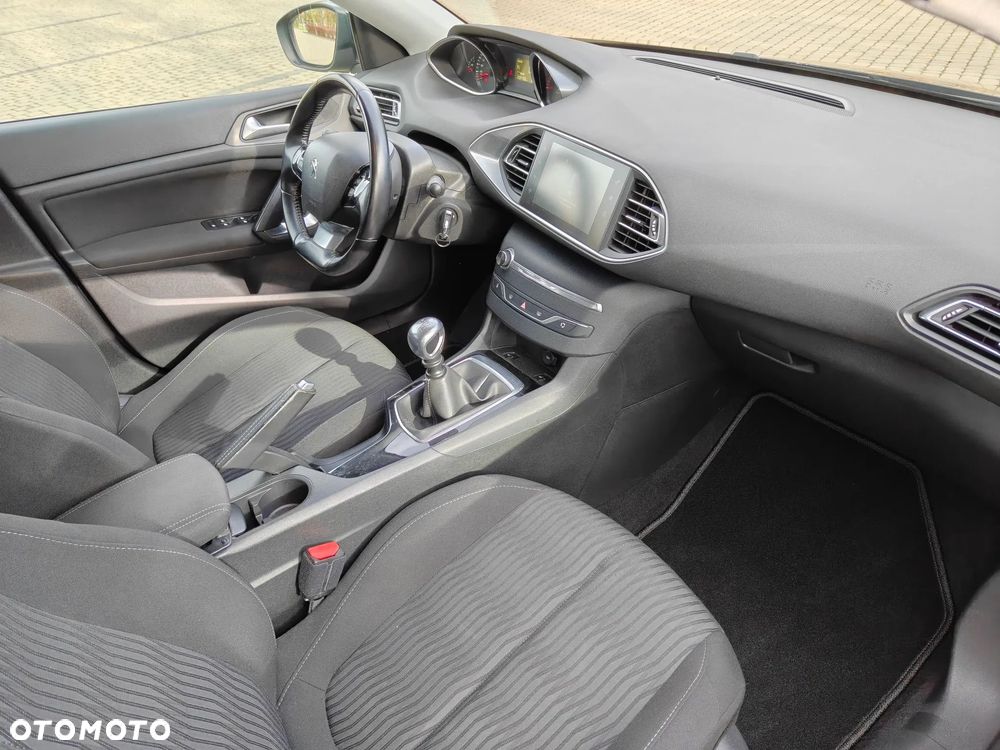 Peugeot 308 - 10