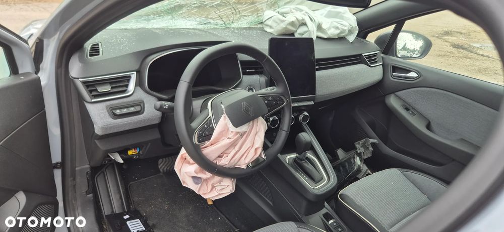 Renault Clio 1.6 E-TECH Full Hybrid 145 Techno - 26