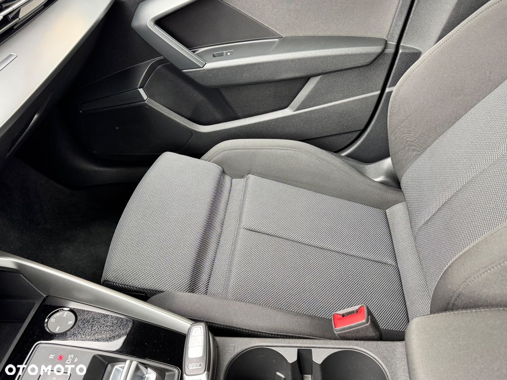 Audi A3 Sportback 35 TFSI mHEV S tronic - 28