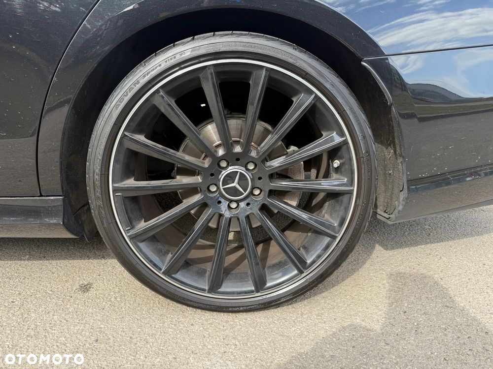 Mercedes-Benz Klasa E 220 d 4-Matic 9G-TRONIC - 16