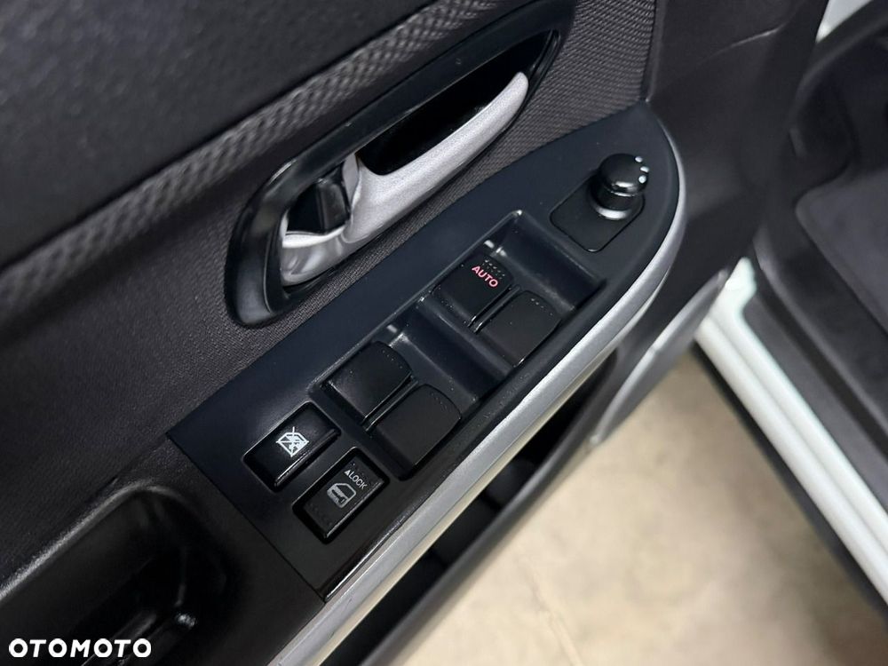 Suzuki Grand Vitara - 27