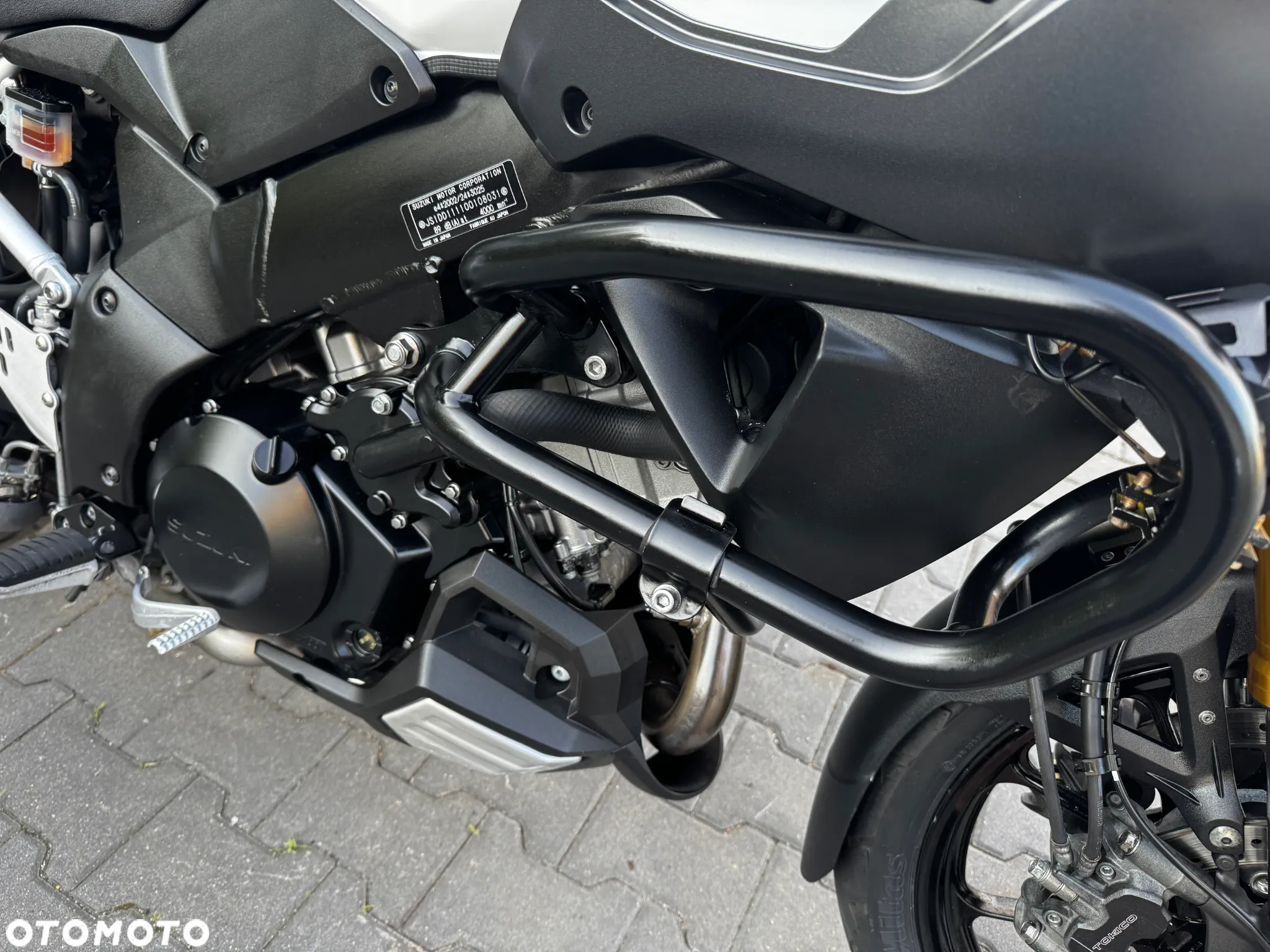 Suzuki V-STROM - 33