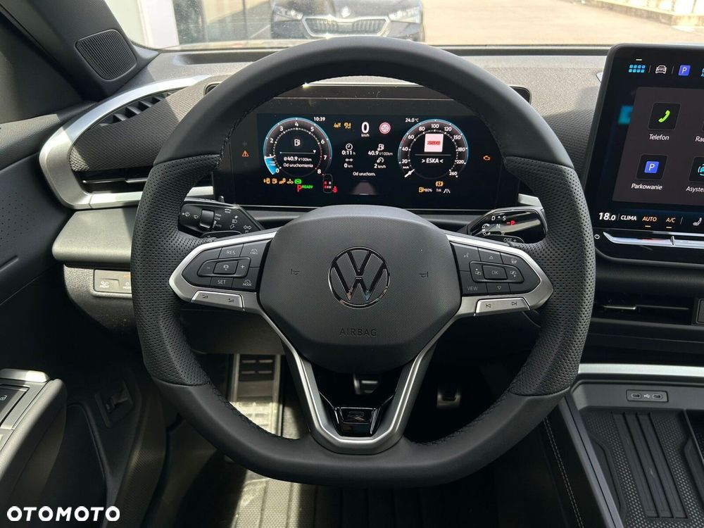 Volkswagen T-Roc - 14