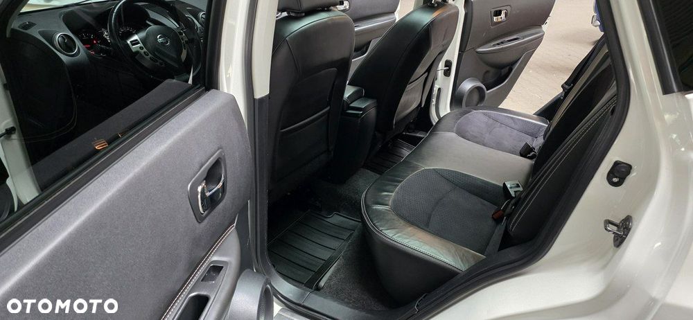 Nissan Qashqai+2 - 11