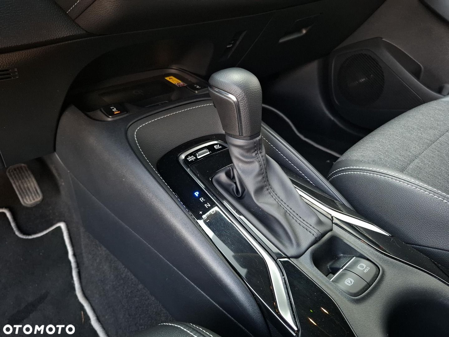 Toyota Corolla - 14