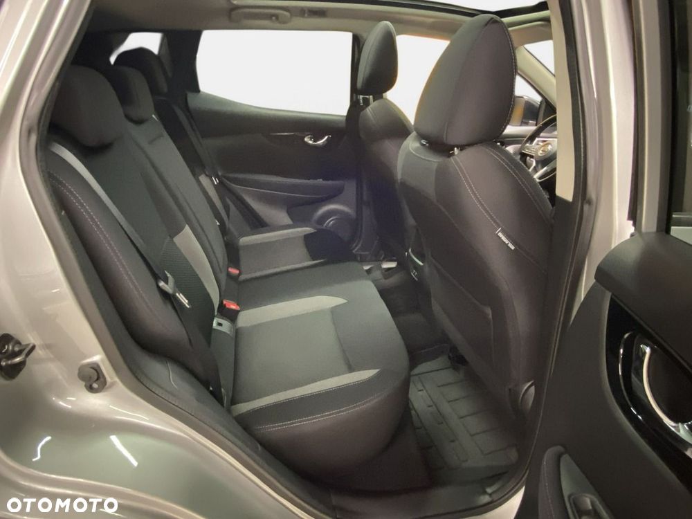 Nissan Qashqai 1.3 DIG-T N-Connecta - 17