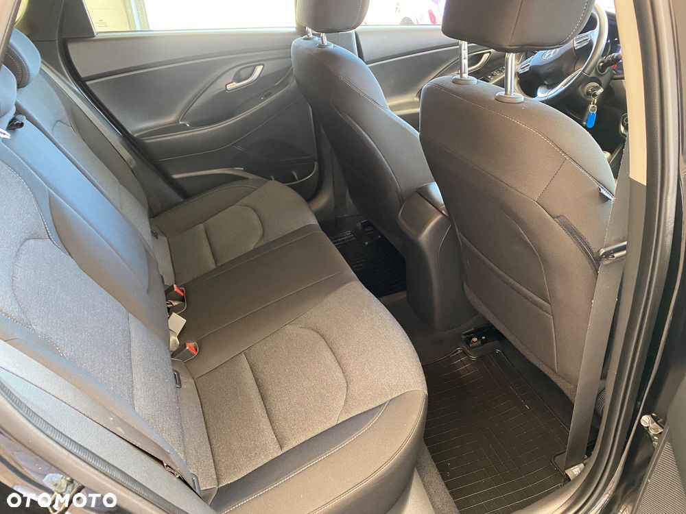 Hyundai i30 1.5 DPI Smart - 11