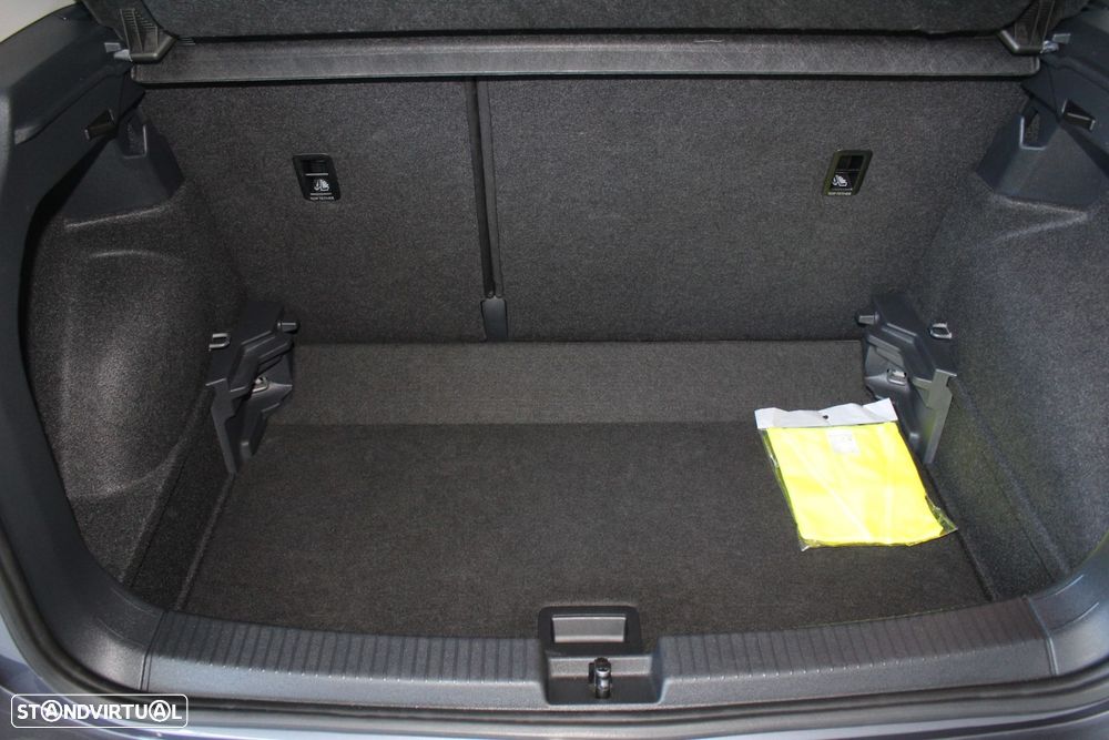 VW T-Cross 1.0 TSI Life DSG - 19