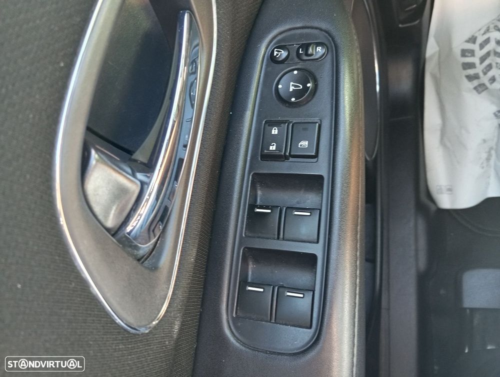 Honda HR-V 1.5 i-VTEC Elegance +C.Navi CVT - 13
