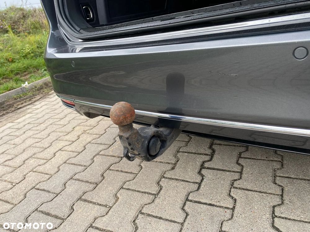 Volkswagen Passat Variant 2.0 TDI SCR DSG Highline - 14