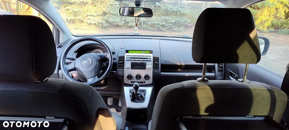 Mazda 5 - 8