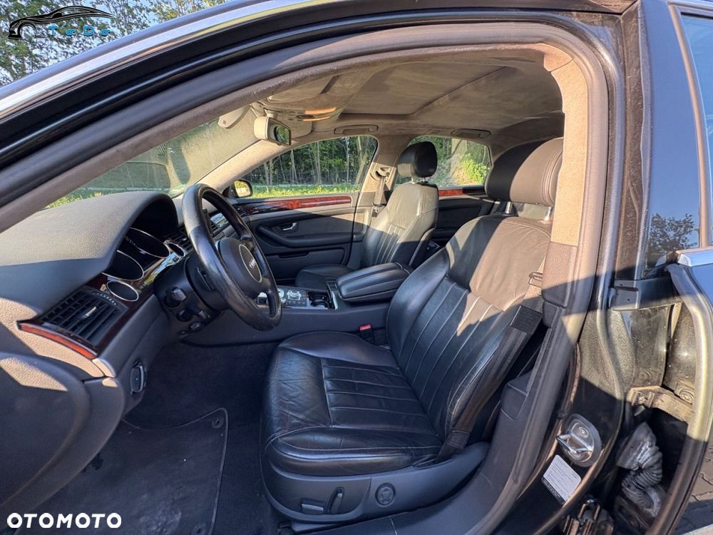 Audi A8 4.2 Quattro - 23