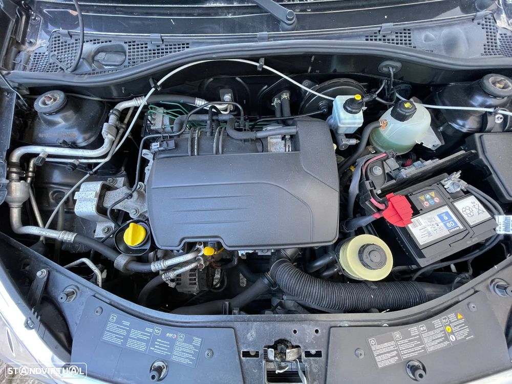 Dacia Sandero - 10