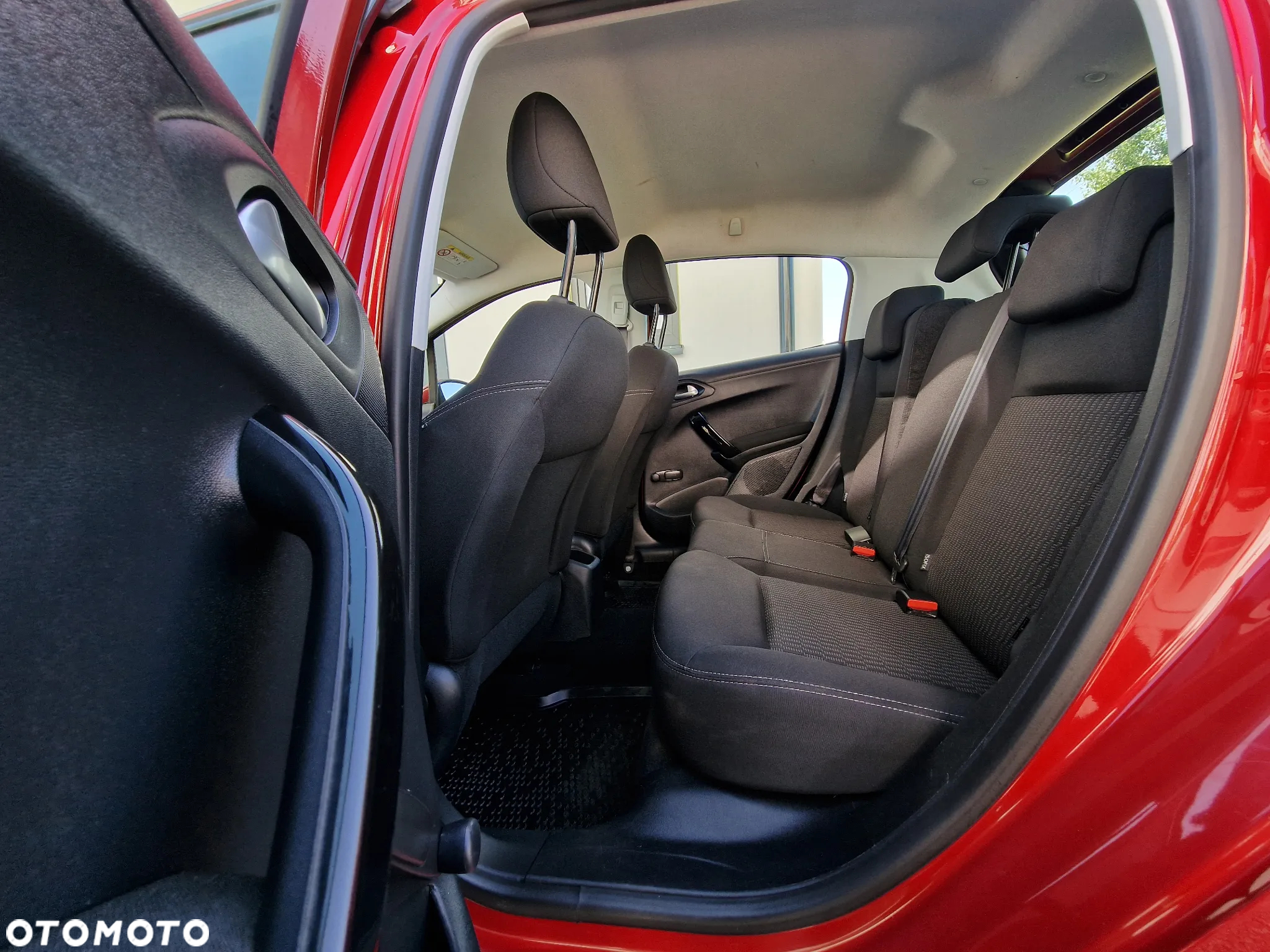 Peugeot 208 1.2 PureTech Allure - 22