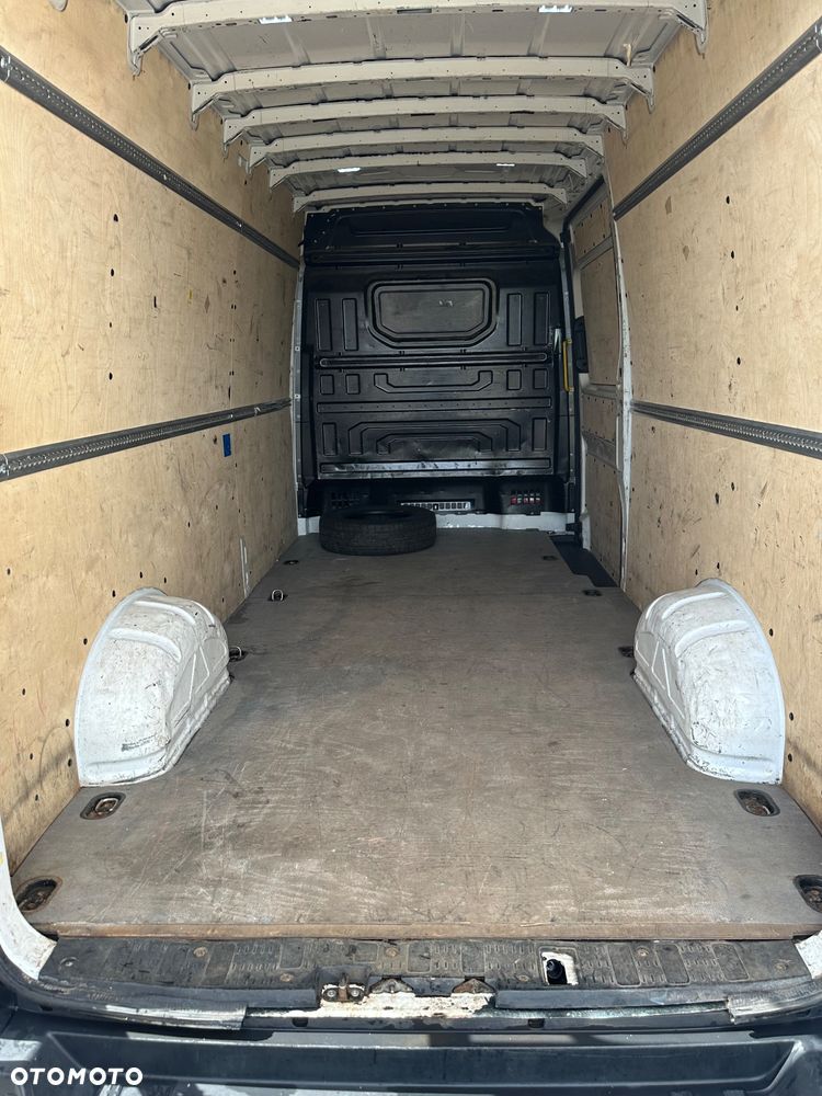 Volkswagen Crafter L3H2 - 13