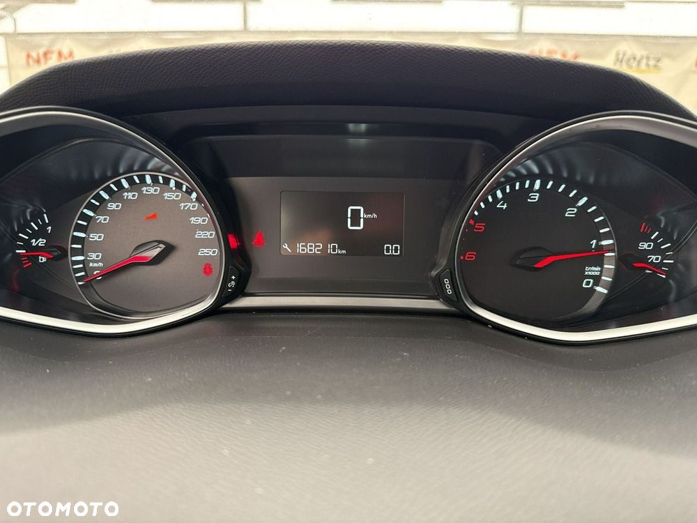 Peugeot 308 - 15
