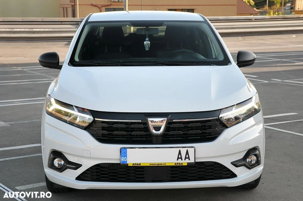 Dacia Logan TCe 90 Essential - 2