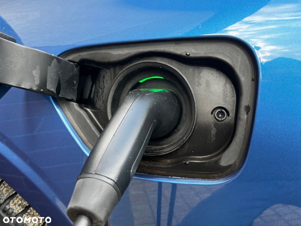 Volvo V60 T8 AWD Twin Engine Geartronic R-Design - 12