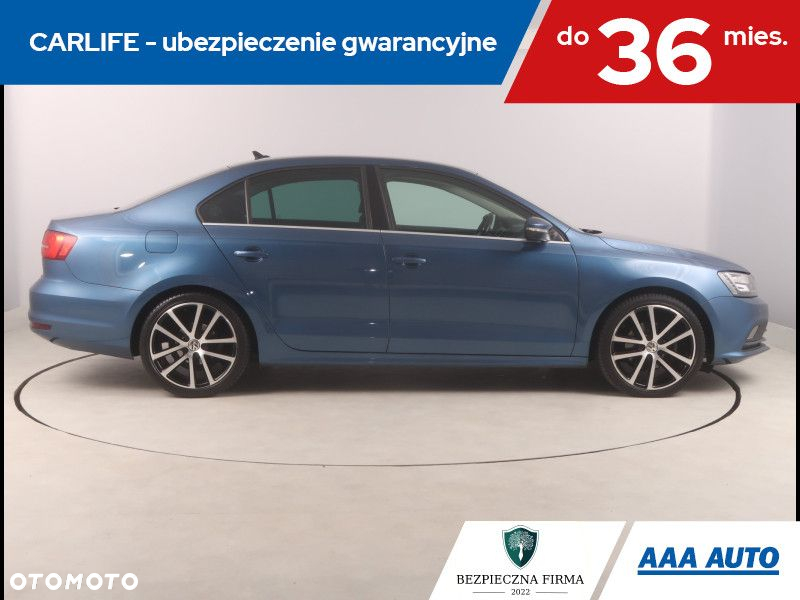 Volkswagen Jetta - 7