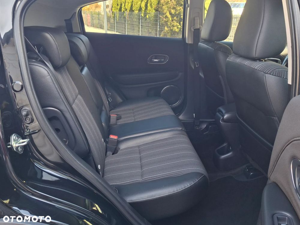 Honda HR-V 1.5 i-VTEC CVT Executive - 28