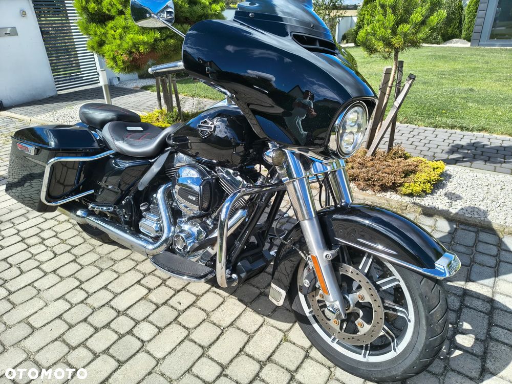 Harley-Davidson Touring Street Glide - 1