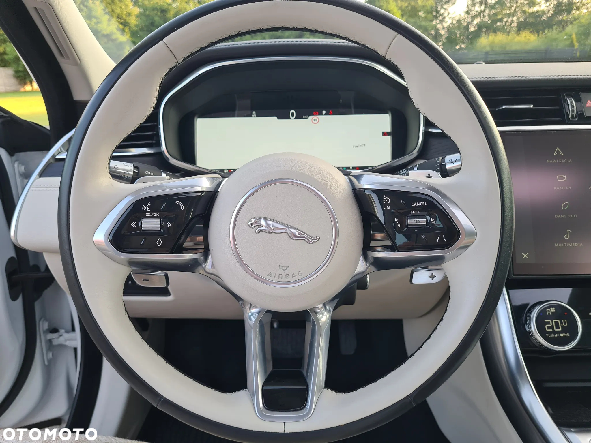 Jaguar XF 2.0 P250 SE - 12