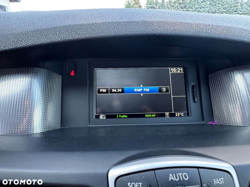 Renault Laguna 2.0 dCi FAP Initiale - 26
