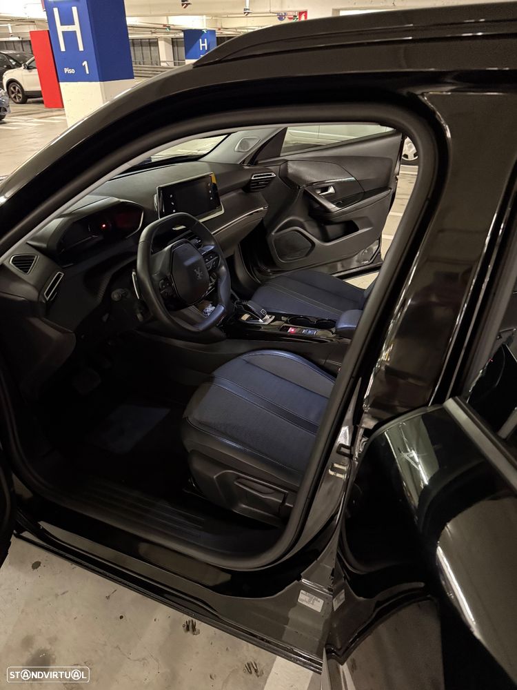 Peugeot 2008 PureTech 130 EAT8 Active - 7