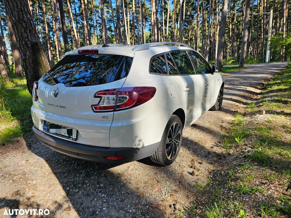 Renault Megane ENERGY dCi 130 Start & Stop Bose Edition - 4
