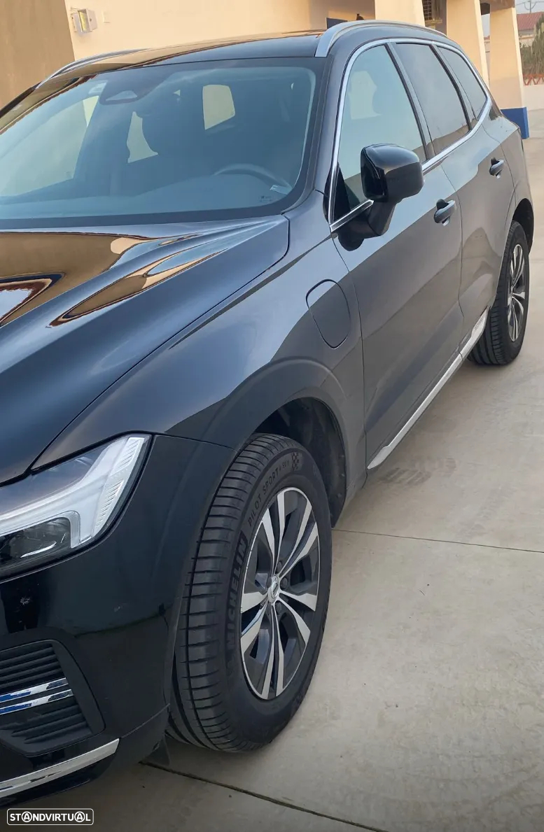 Volvo XC 60 2.0 T6 PHEV Core AWD - 4