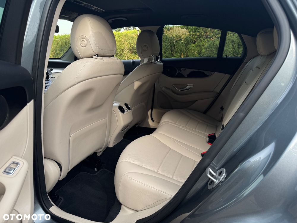 Mercedes-Benz GLC 200 d Business Edition - 23