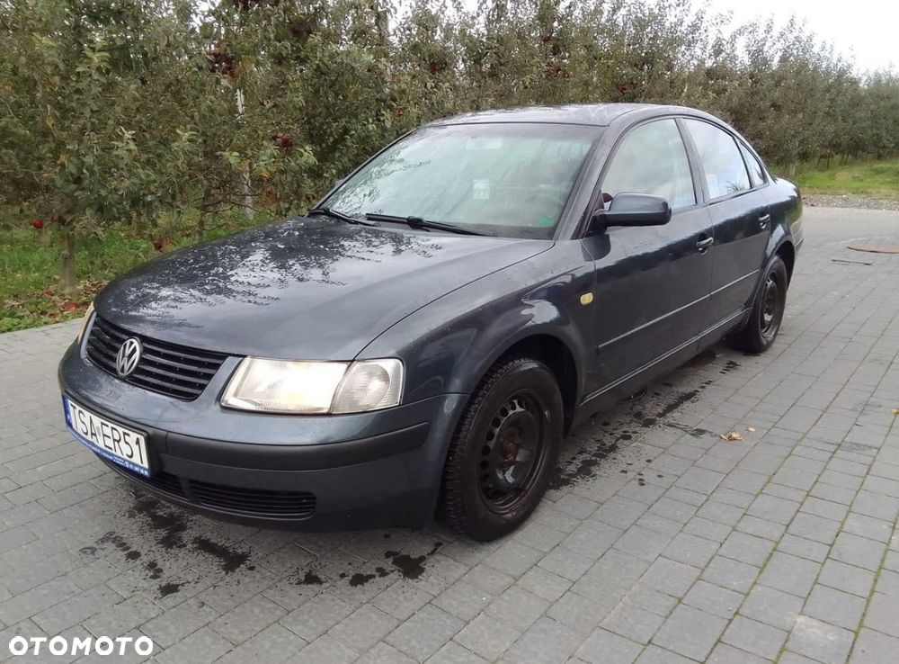 Volkswagen Passat - 2