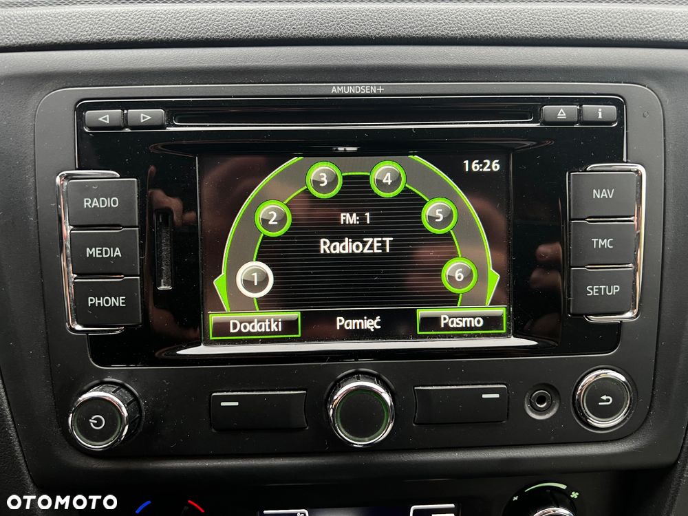 Skoda RAPID Spb 1.4 TSI Ambition Max DSG - 14