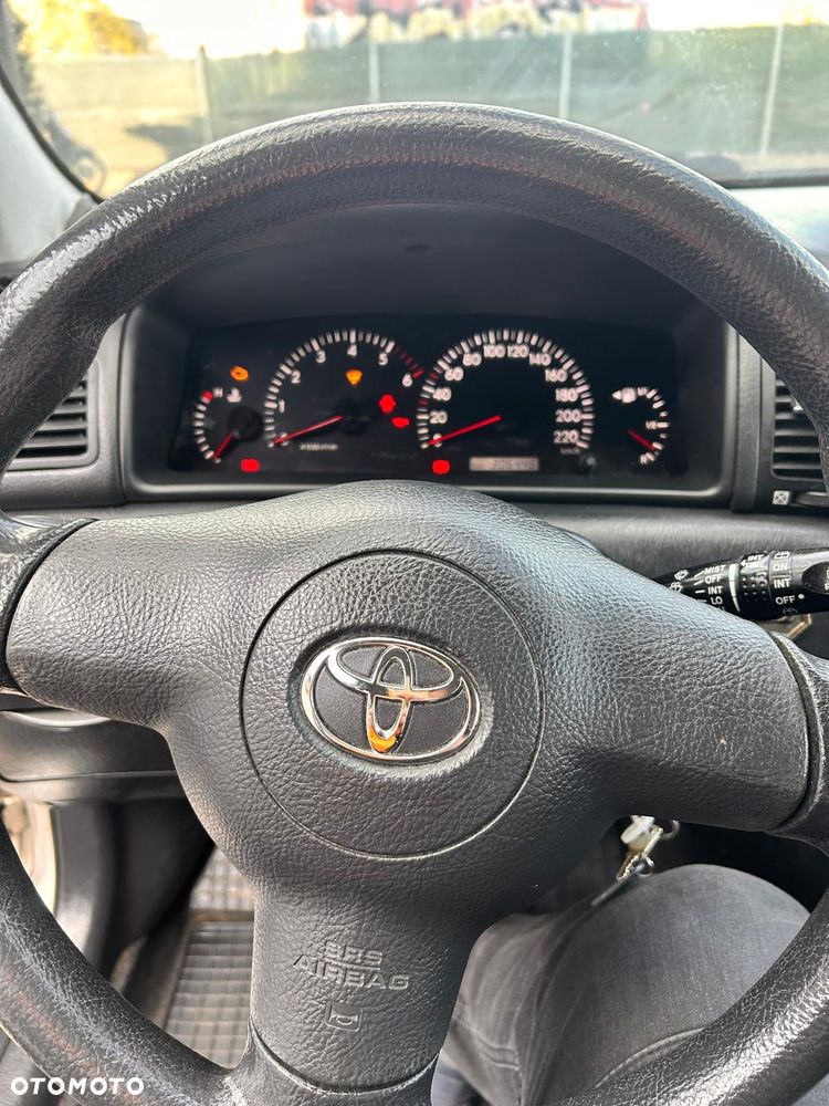 Toyota Corolla 1.4 D-4D Dynamic - 3