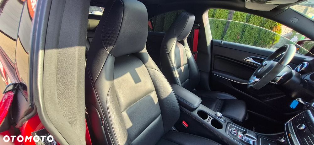 Mercedes-Benz CLA AMG 45 4Matic AMG Speedshift DCT 7G AMG Night Edition - 16