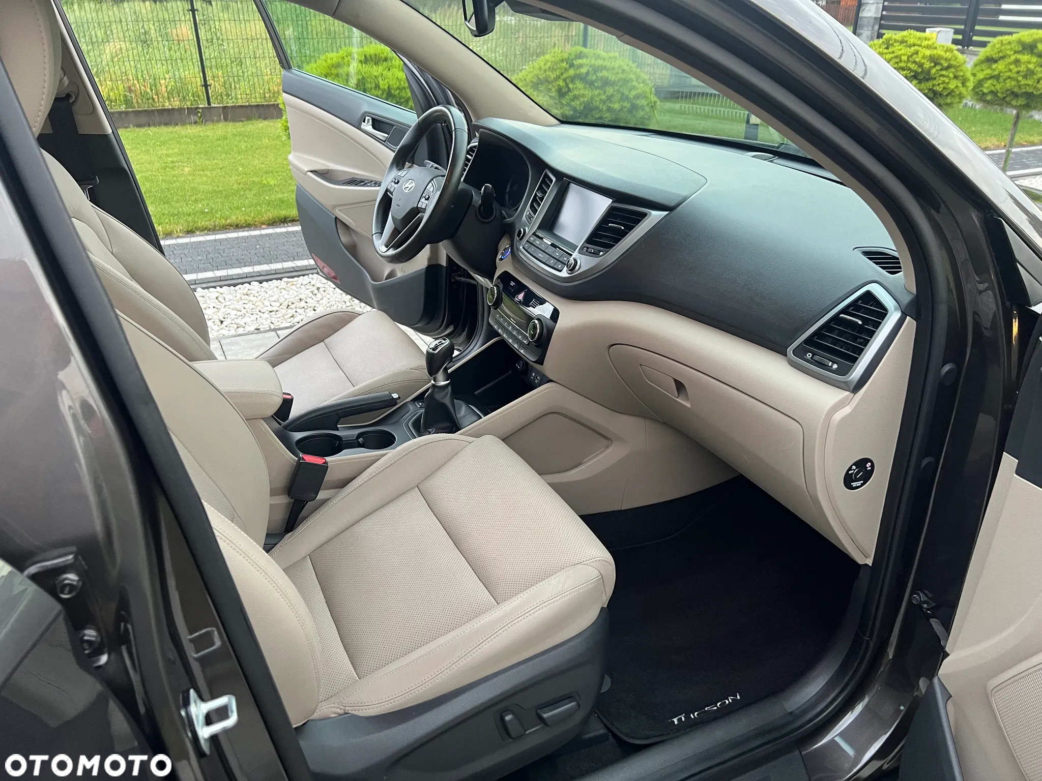 Hyundai Tucson blue 1.7 CRDi 2WD Advantage - 24