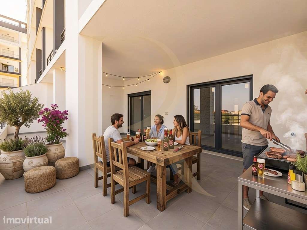 Apartamento T3 duplex com parqueamento e arrecadação com condomínio... - Grande imagem: 4/25