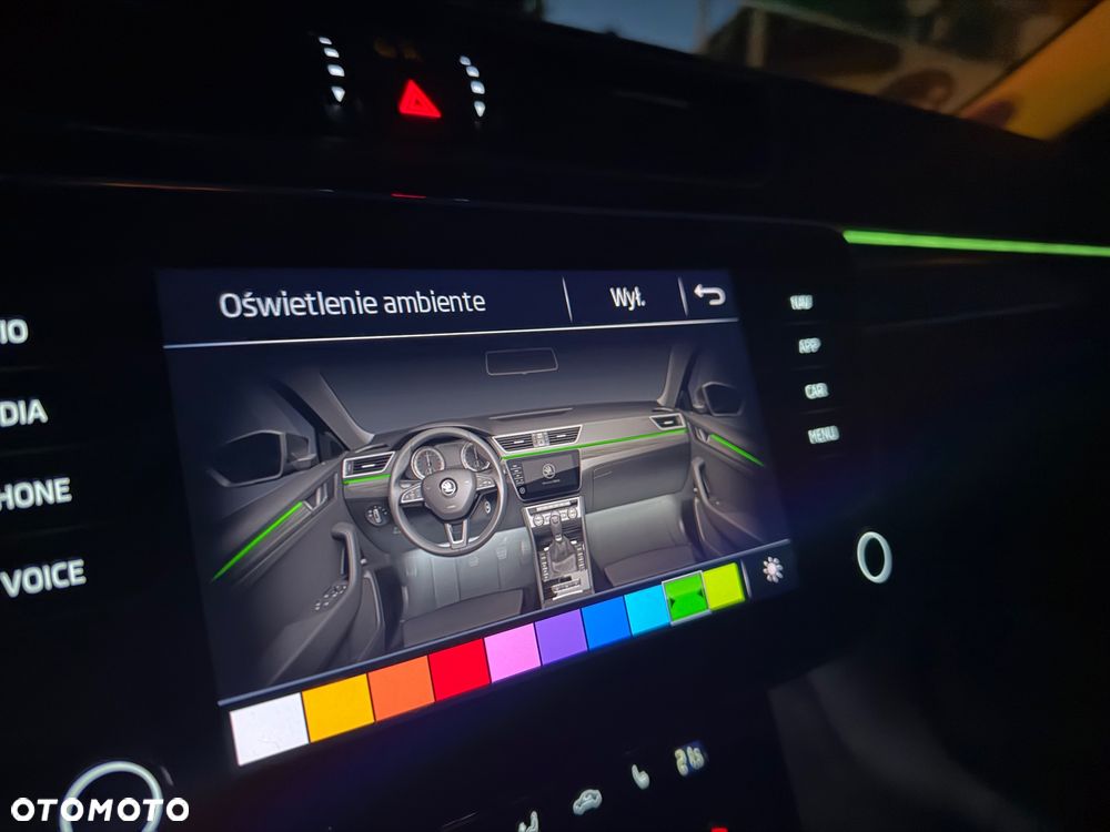 Skoda Superb 2.0 TDI Style DSG7 - 33