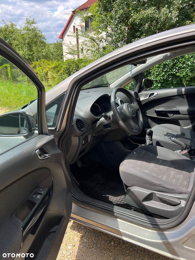 Opel Corsa 1.2 16V Enjoy - 12