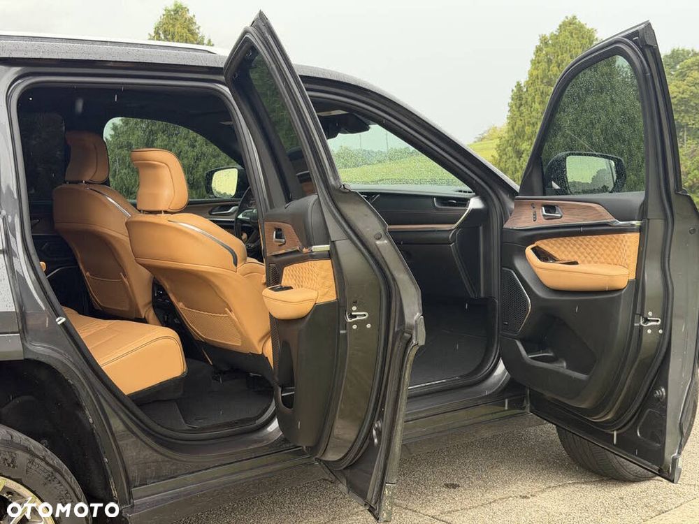 Jeep Grand Cherokee - 26