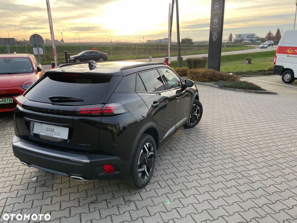 Peugeot 2008 - 4