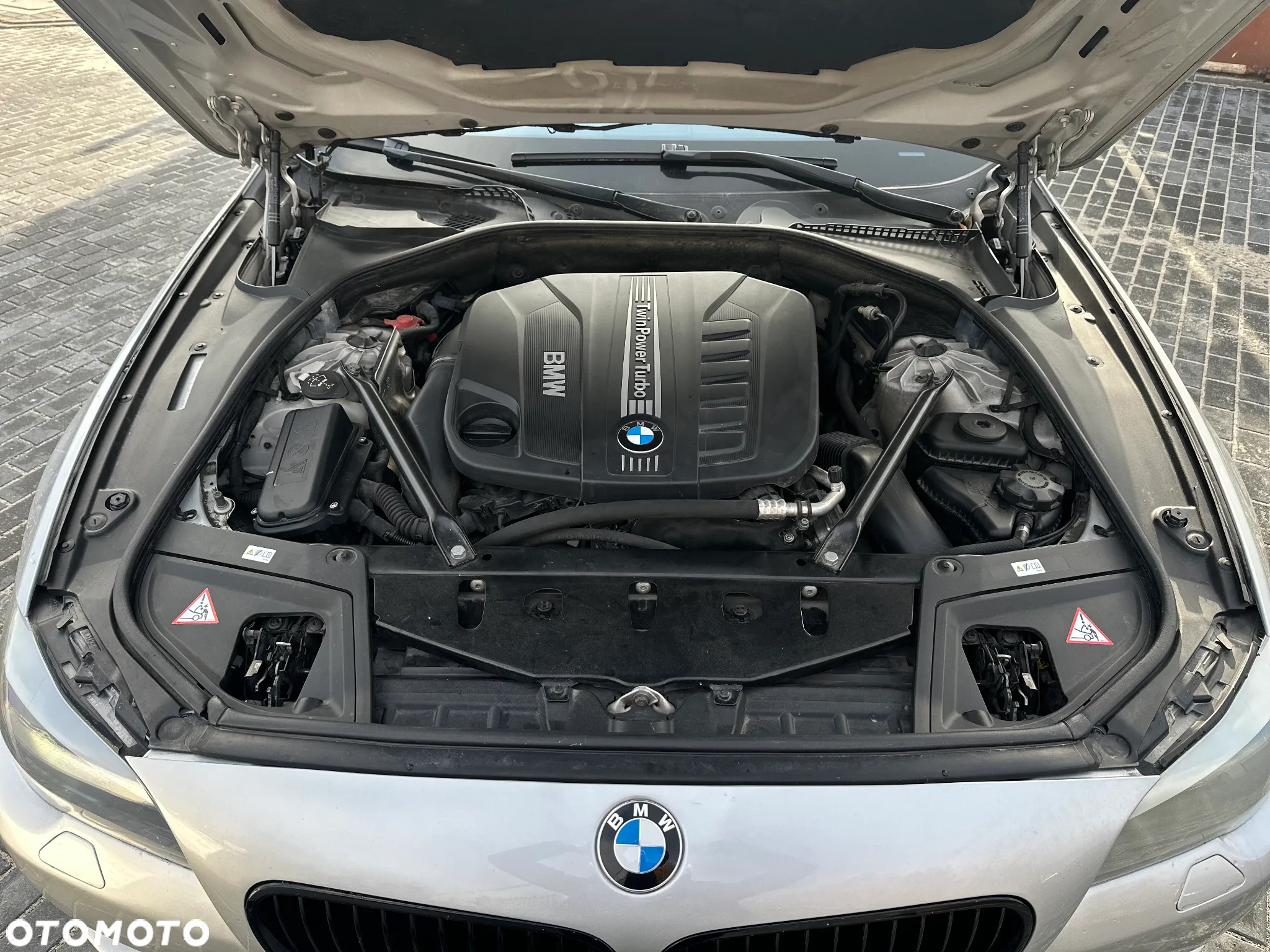 BMW Seria 5 530d xDrive Touring - 25