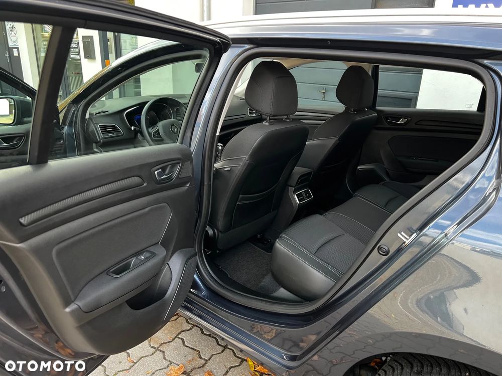 Renault Megane Grandtour TCe 140 GPF BUSINESS EDITION - 12
