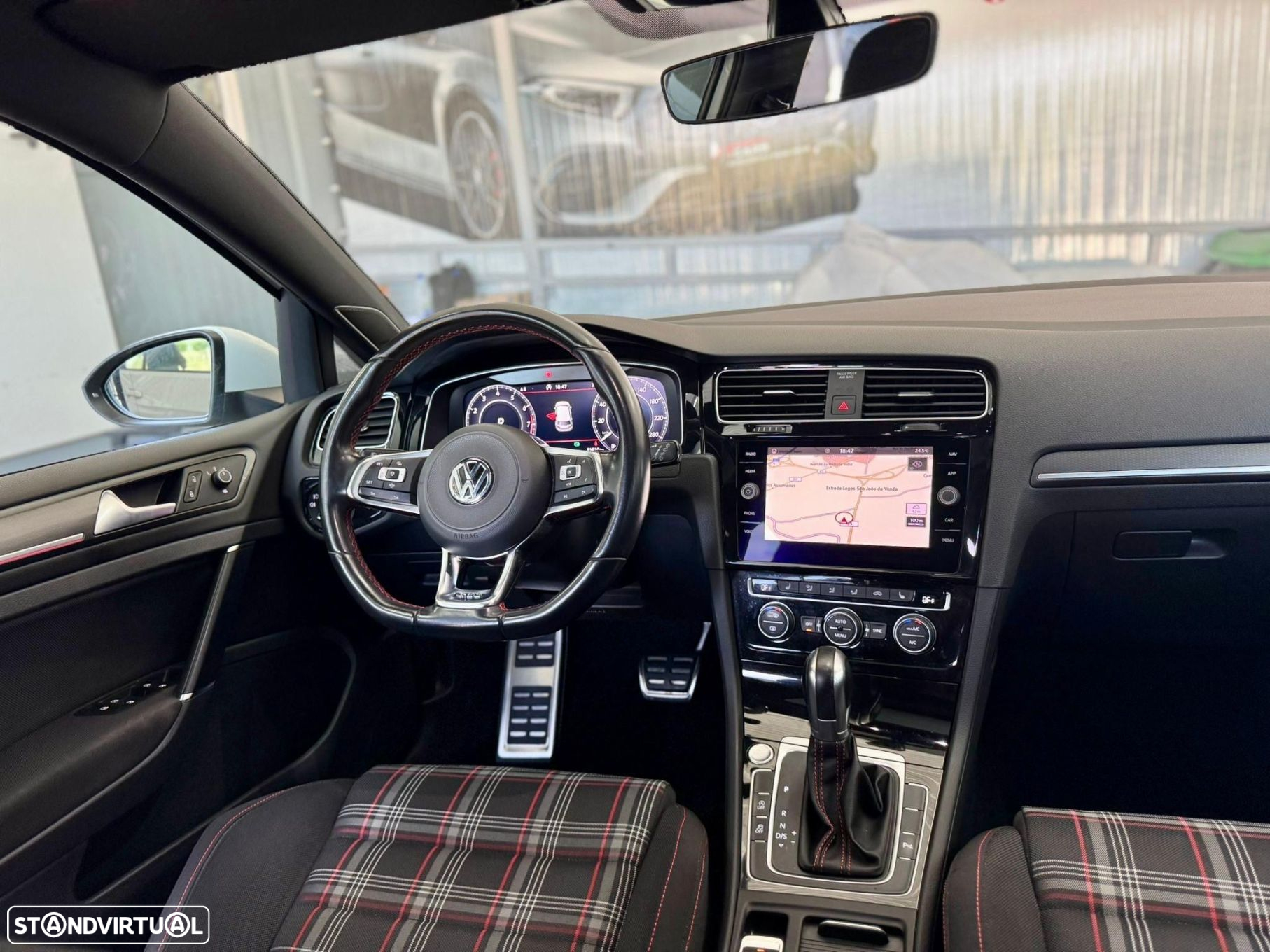 VW Golf 2.0 TSI GTI DSG Performance - 12