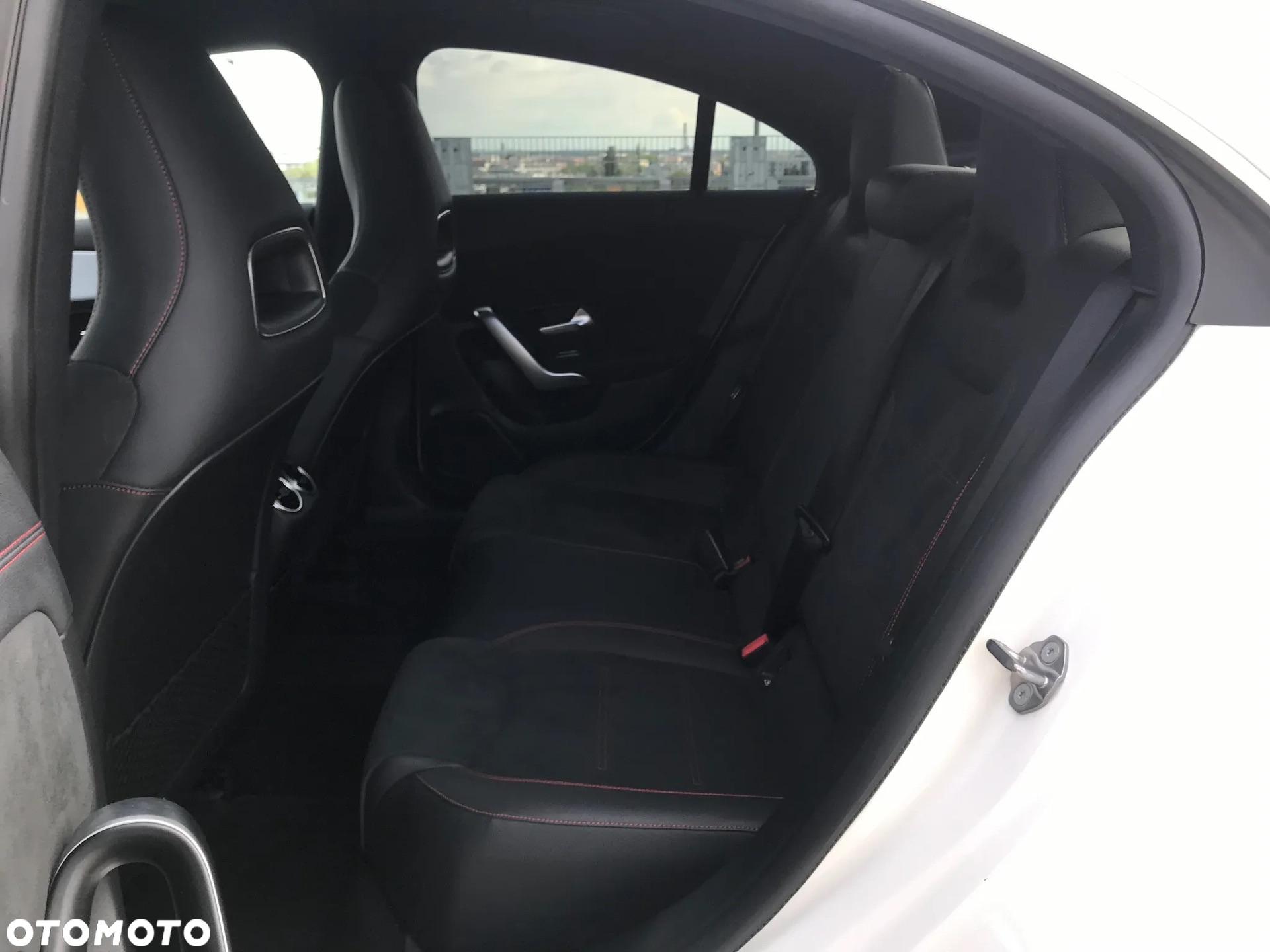 Mercedes-Benz CLA 200 d AMG Line 8G-DCT - 26
