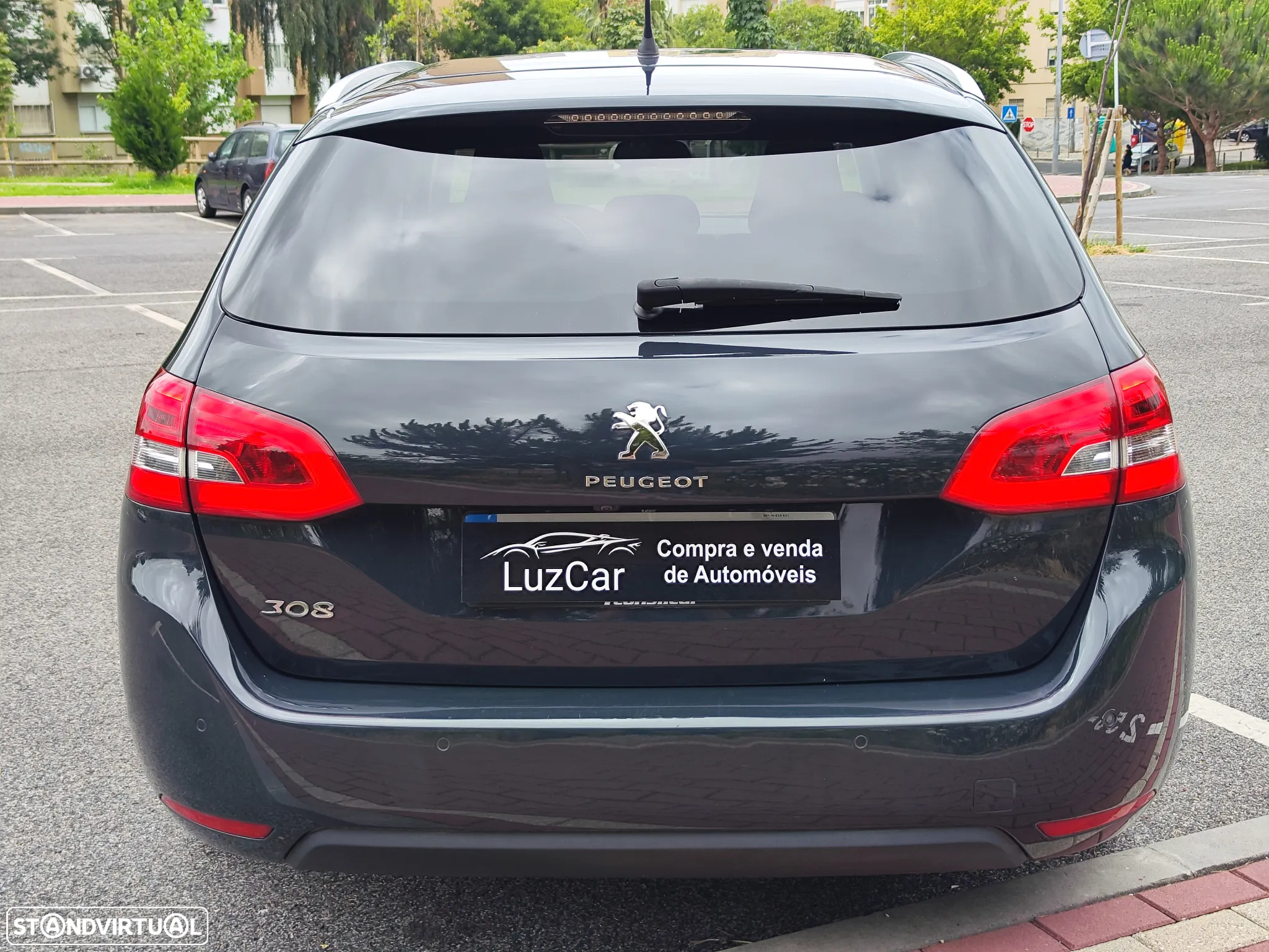 Peugeot 308 SW 1.2 PureTech Allure Full LED EAT8 - 8