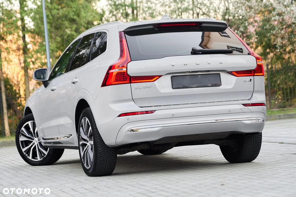 Volvo XC 60 B4 D AWD Inscription - 4