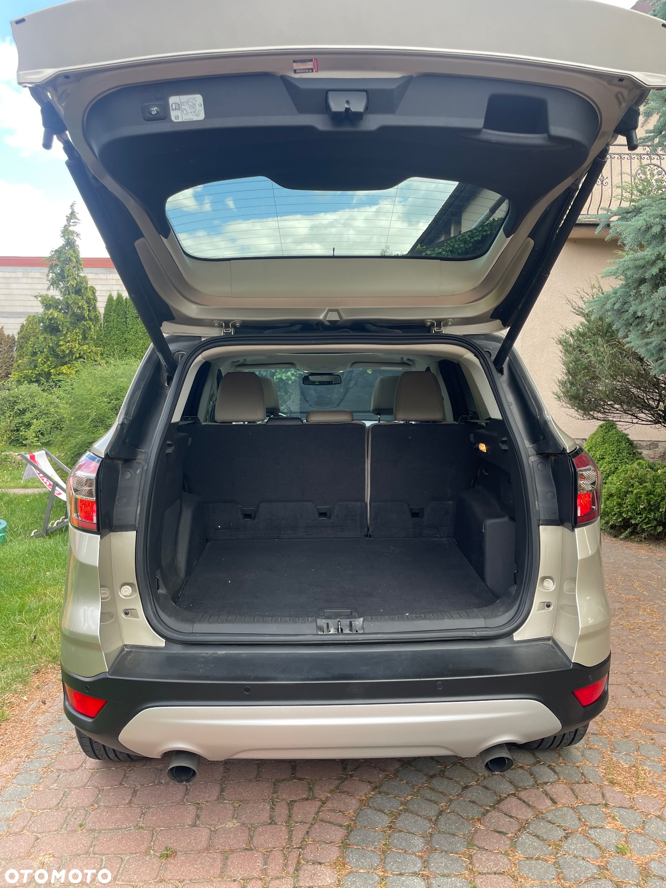 Ford Escape 2.0 EcoBoost AWD Titanium - 22