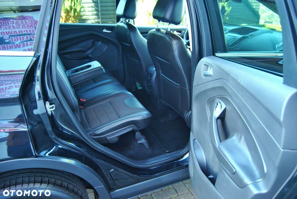 Ford Kuga - 12