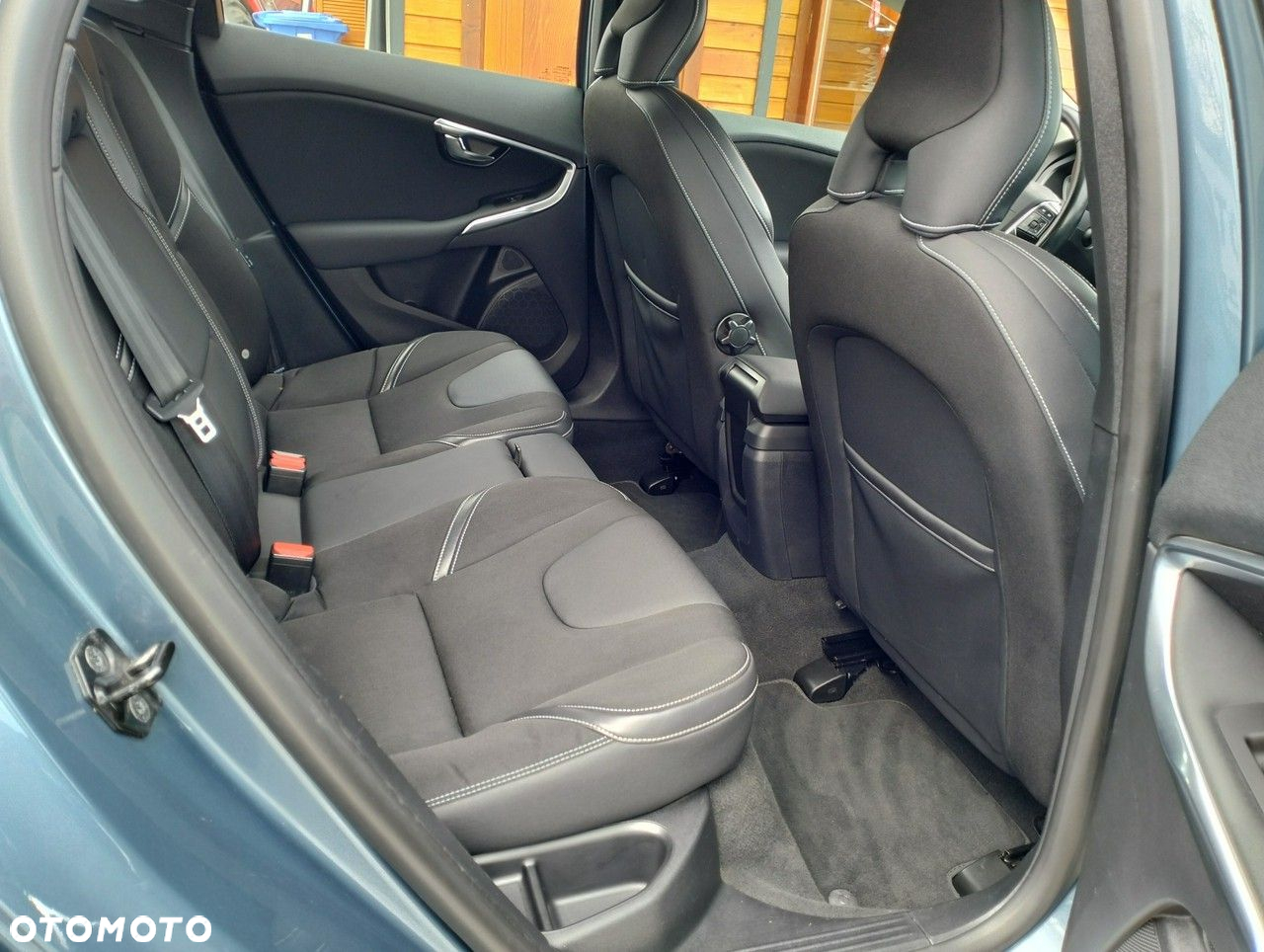 Volvo V40 - 23